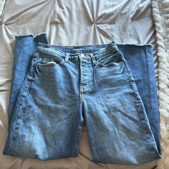 Old Navy Jeans - Picture 4 of 8